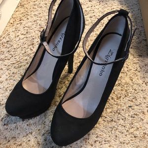 Zigi Soho Lavern Heels